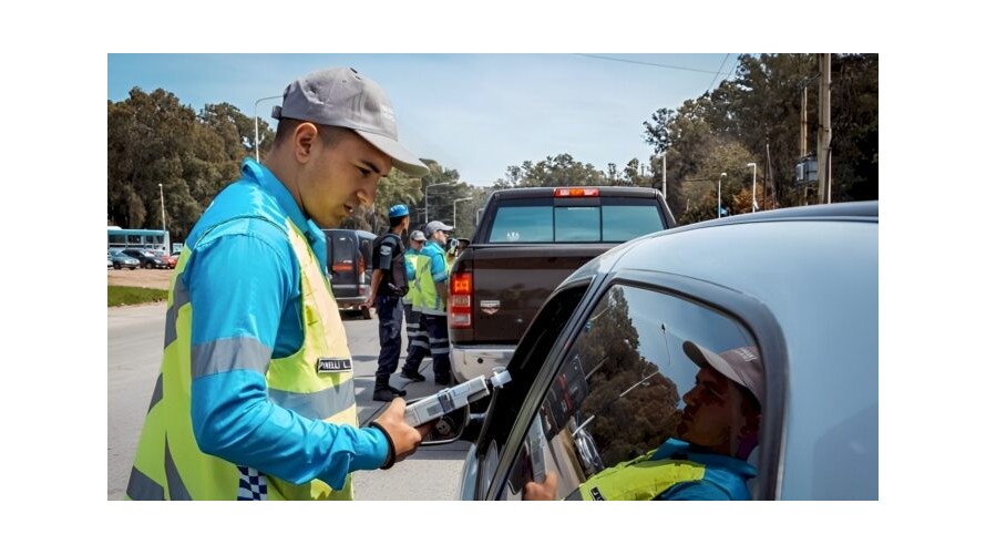 Alcohol Cero: en la provincia de Buenos Aires ya no se puede tomar nada si se maneja un vehículo