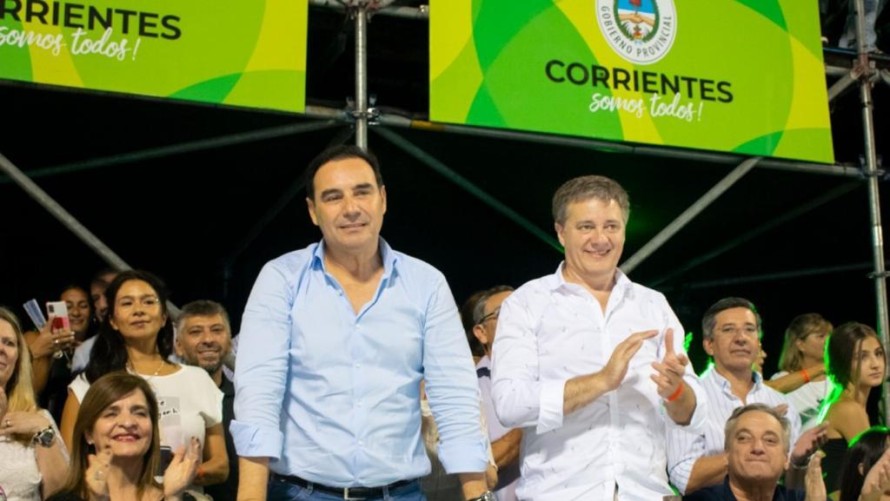 Juan Carlos Morán fue figura política invitada en la inauguración de los Carnavales Correntinos