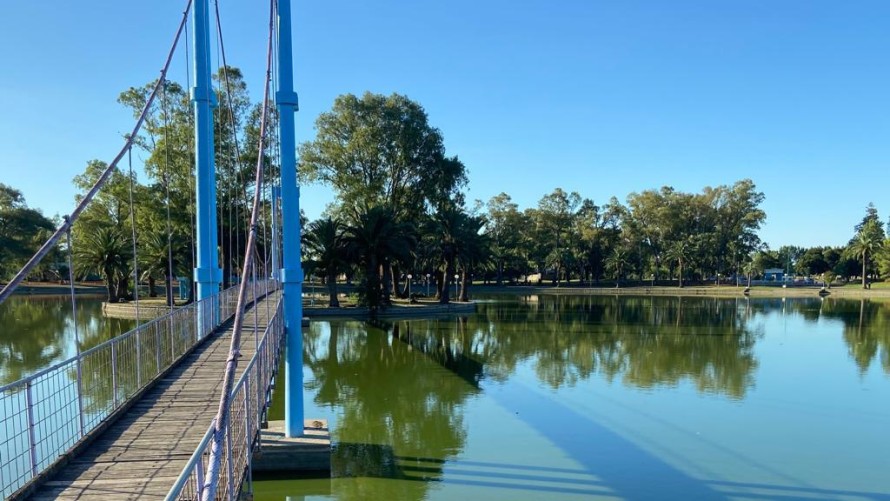 Se realizará una remada nocturna en el Parque Las Acollaradas