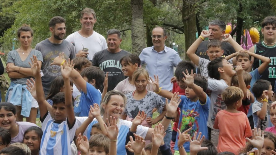 El intendente Pisano acompañó el cierre de las Escuelas Abiertas de Verano