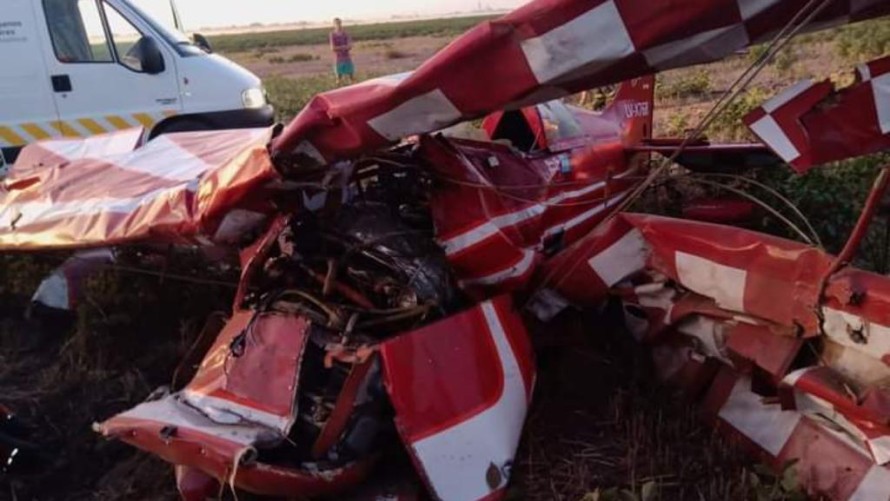 Un reconocido piloto murió al caer en su avión mientras practicaba acrobacias en Trenque Lauquen