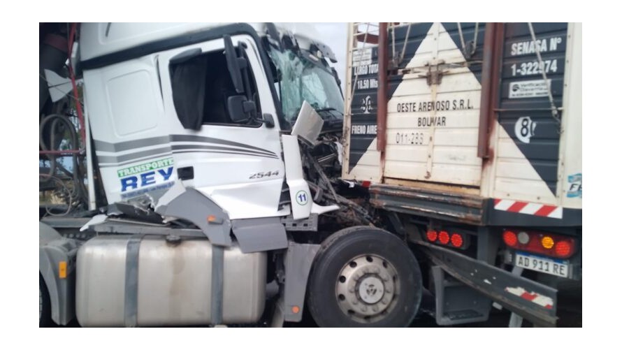 Un camión bolivarense involucrado en un accidente en Carlos Casares