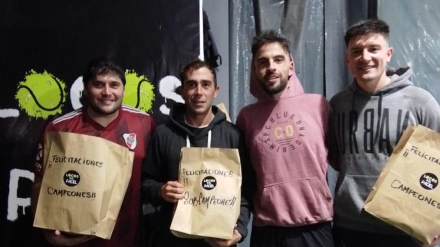 Jonathan Linarez, bicampeón en séptima categoría: logró el título junto a Luis Murgades