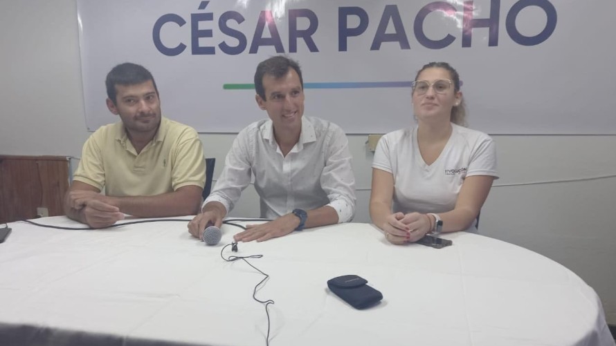 César Pacho inauguró su búnker de campaña