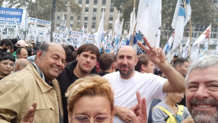 El senador Bucca, la concejal Ochoa y otros bolivarenses acompañaron a Cristina Fernández en Plaza de Mayo