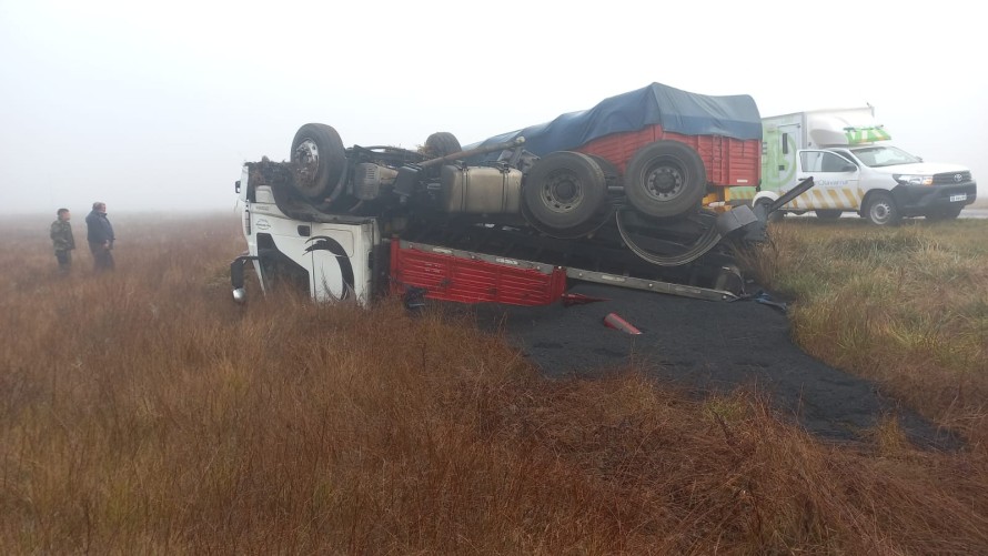 Una persona fallecida en un violento accidente de tránsito en ruta 226