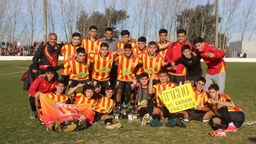 Tienen dueños las copas “70º Aniversario La Mañana”