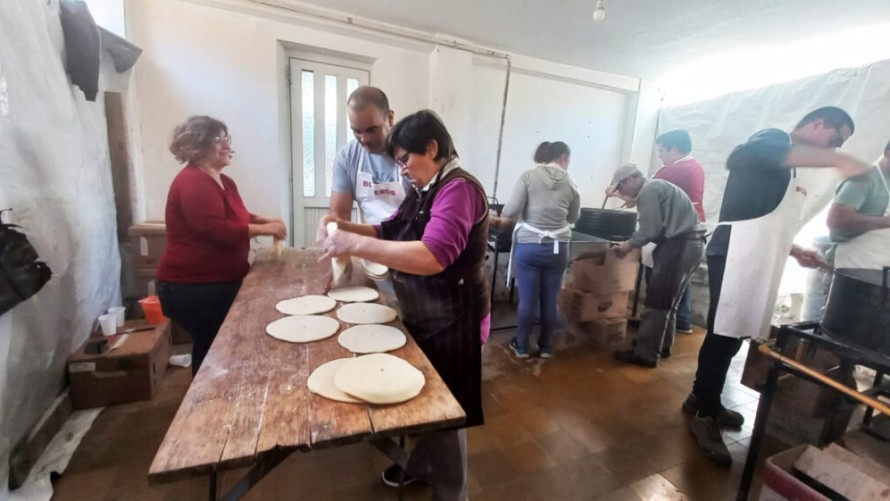 Los bomberos volverán a vender tortas fritas