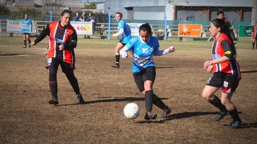 La Selección Femenina de Bolívar goleó a Guglieri en un amistoso