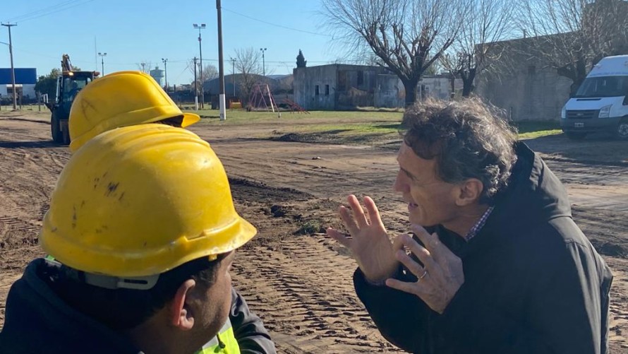 Katopodis trajo obras a Bolívar y pidió por el voto a Pisano y Bucca