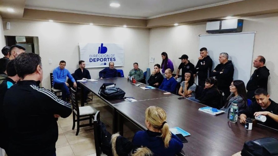 El Municipio le entregó un subsidio a la Agrupación de Árbitros de Bolívar