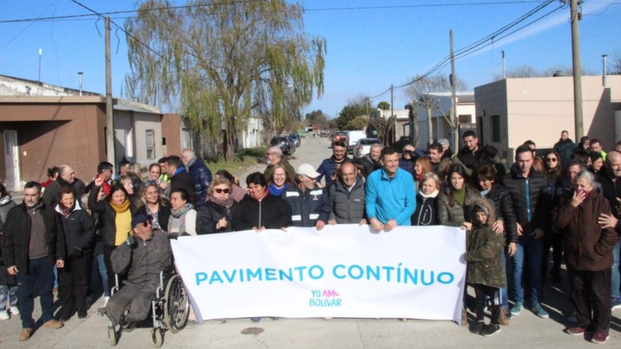 Pisano y Bucca inauguraron 10 cuadras de pavimento en barrio Colombo