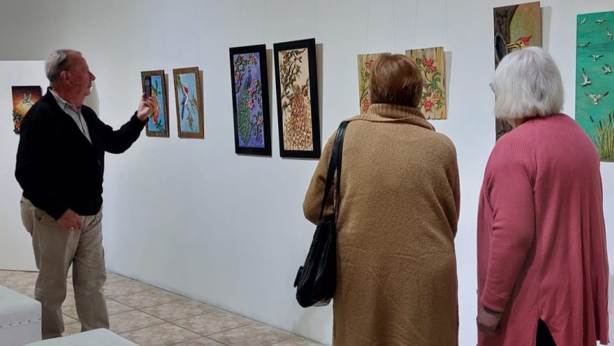 A pura música, quedó inaugurada ‘Cantares’, la muestra de Laura Bertelli