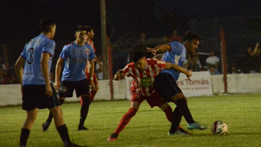 Balonpié se quedó con la primera final en un partidazo