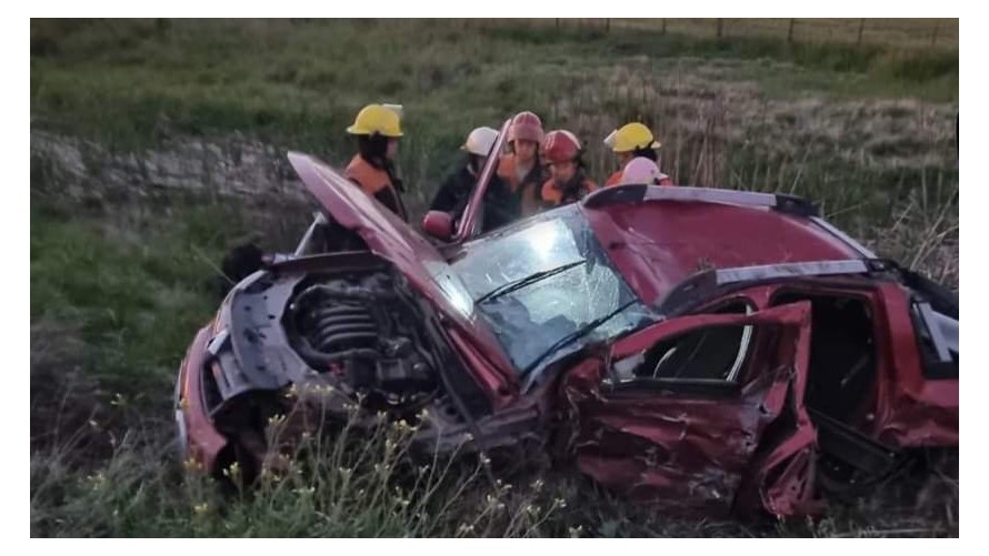 Cuatro personas hospitalizadas tras un choque frontal en Ruta 65