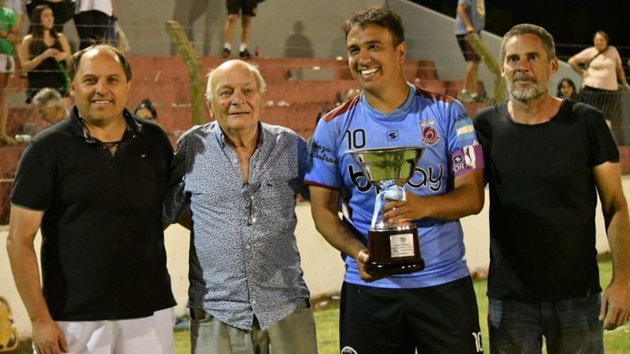 Balonpié se quedó con su primer título oficial de la Liga Deportiva de Bolívar