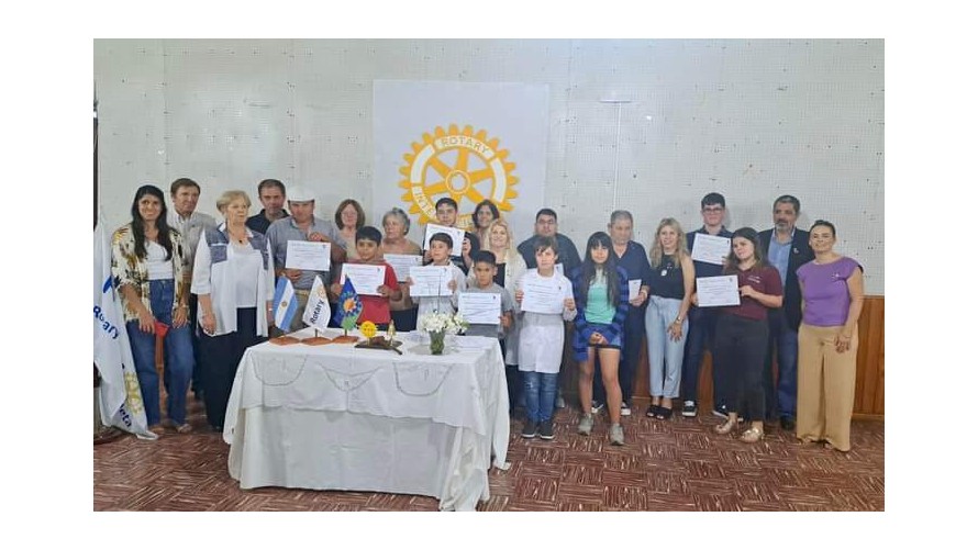 Rotary Club Urdampilleta entregó el premio Mejor Compañero 2023