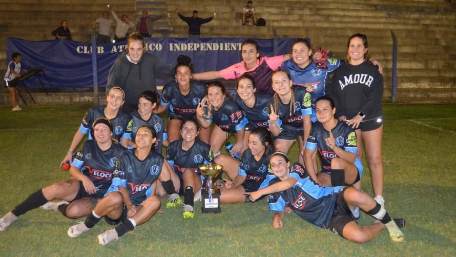 Calaveras campeón de la Copa de Clubes de Fútbol Femenino