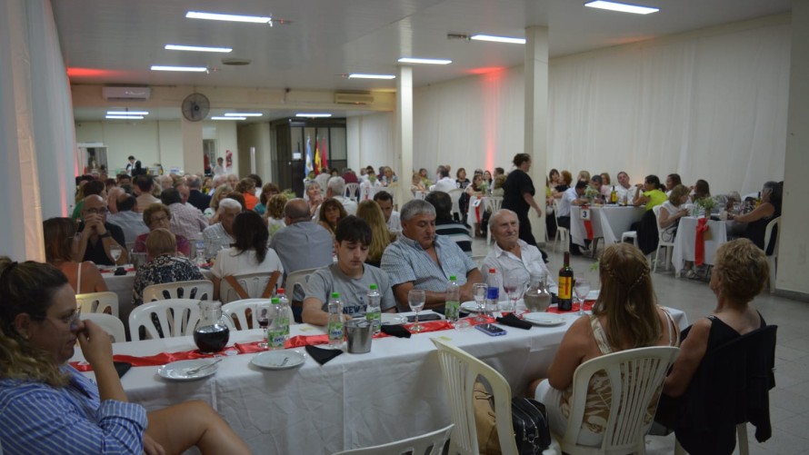 El Centro Navarro de Bolívar celebró sus 70 años con intensa actividad