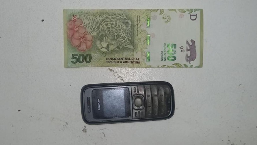 Allanaron una casa en Urdampilleta y recuperaron un celular y dinero robado
