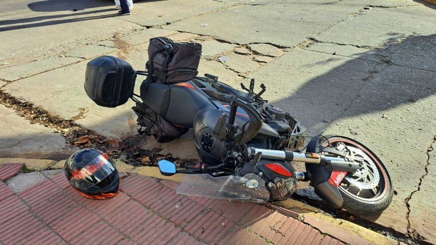 Una joven motociclista sufrió golpes como consecuencia de un choque en la avenida General Paz