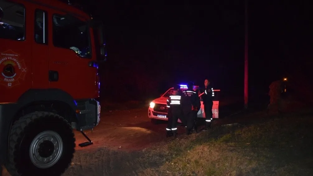 Bomberos voluntarios de Bolívar se sumó al rastrillaje en la búsqueda del joven José Luis