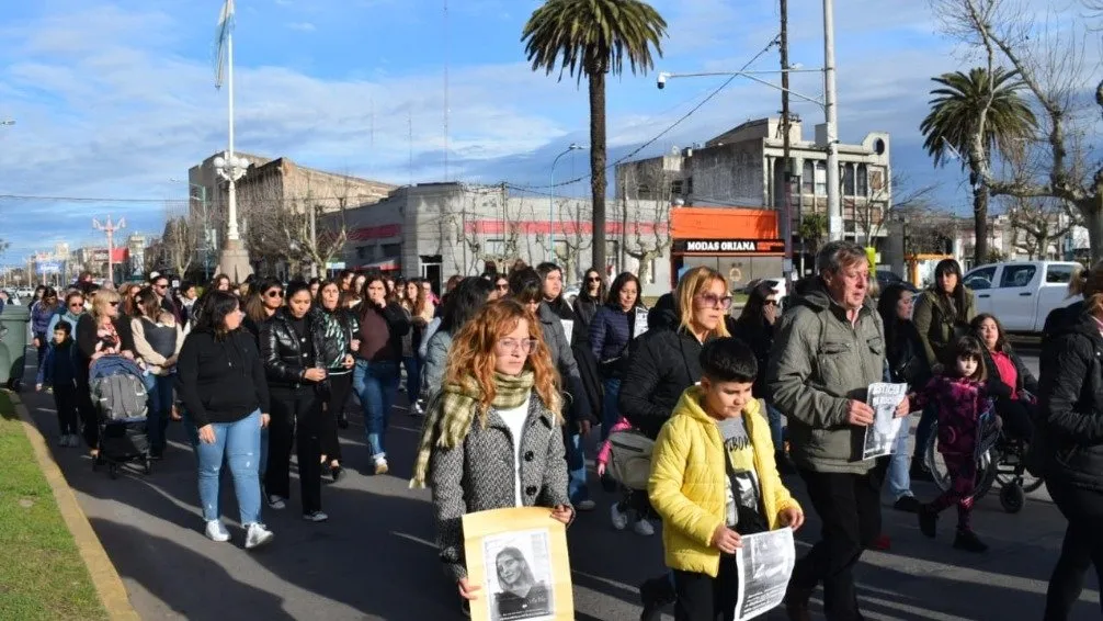 Se desarrolló la segunda marcha por el crimen de Rocío González