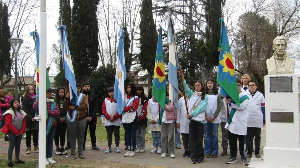 Los pibes de las escuelas homenajearon a San Martín