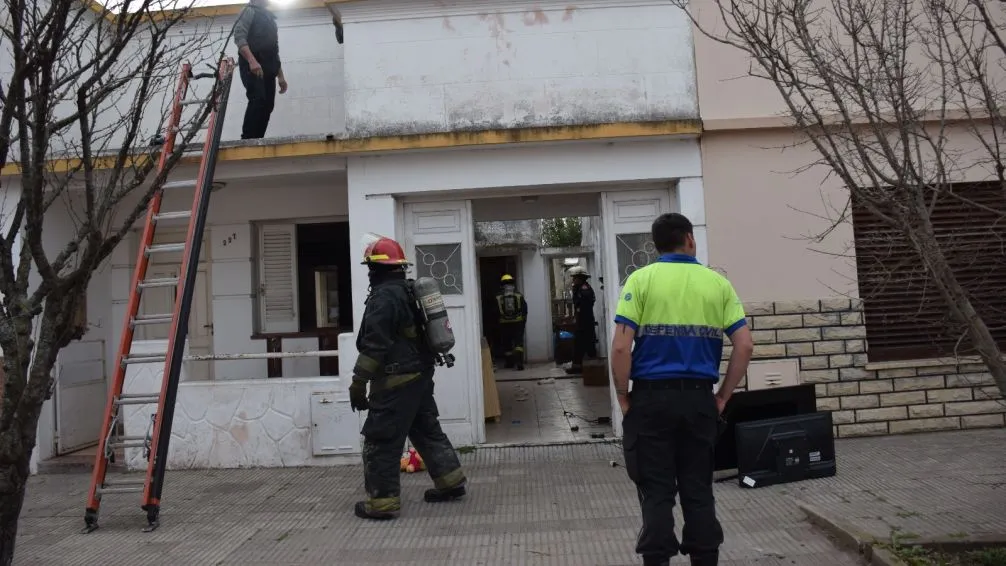 Llamó dos veces a los bomberos por un incendio y era mentira: convocaron a Salud Mental