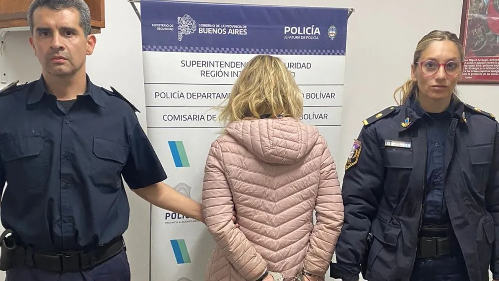  Una mujer atacó varias veces a su exmarido y fue arrestada