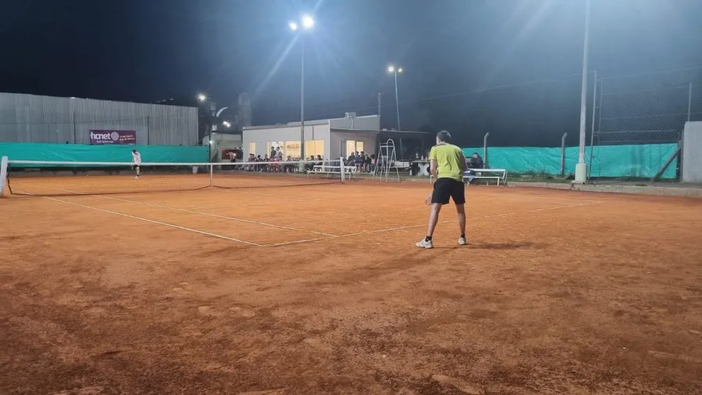 Santiago Morán y Sebastián Lautre definen hoy el torneo organizado por Clay Tennis Bolívar