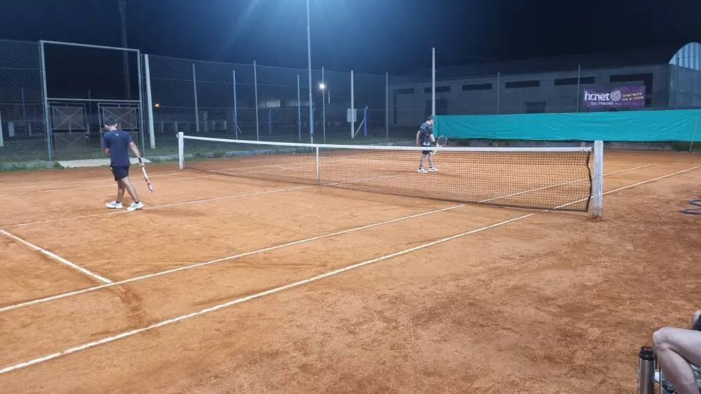 Santiago Morán y Sebastián Lautre definen hoy el torneo organizado por Clay Tennis Bolívar