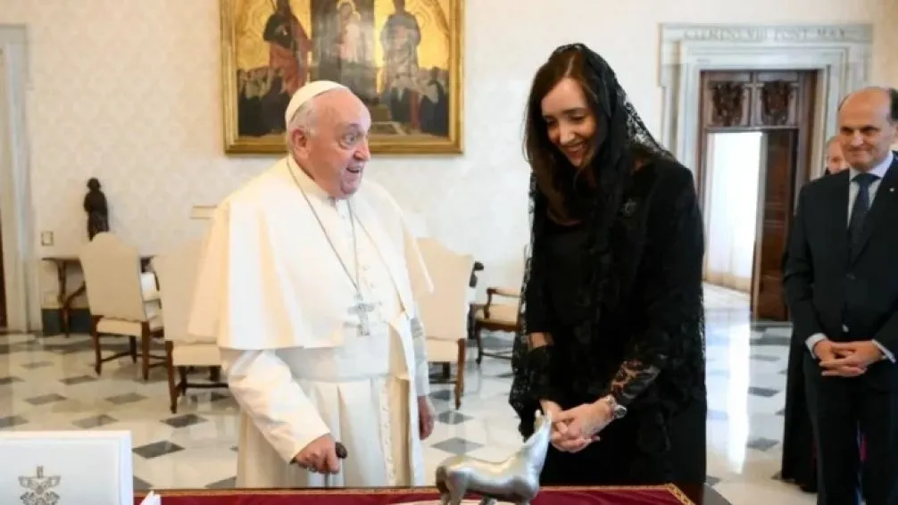 El papa Francisco recibió a Victoria Villarruel: "Fue una larga charla con clima cordial"