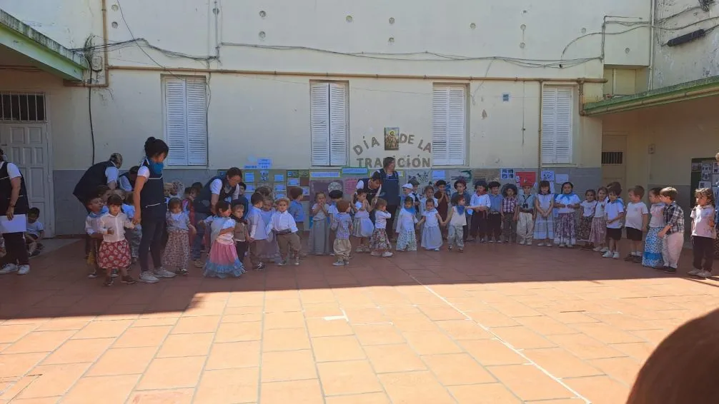 Con una clase abierta se celebró el Día de la Tradición en el IJS