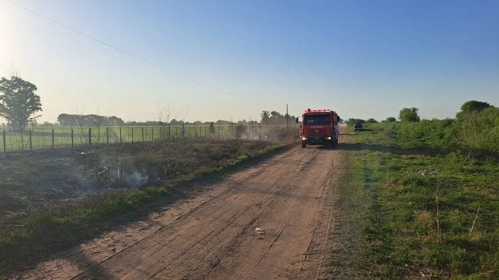 Extinguieron un incendio de pastizales en la zona de chacras