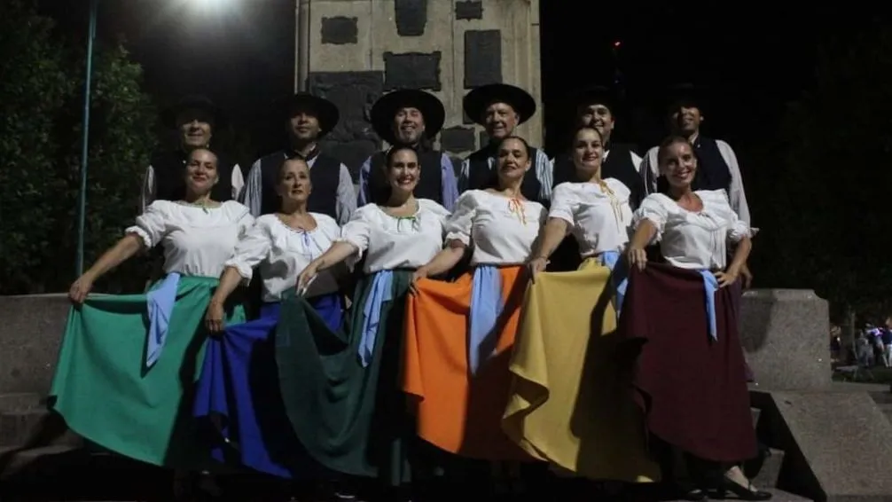 Danzas y una sorpresa cuasi teatral ofrece Salinas Grandes en el Coliseo Español