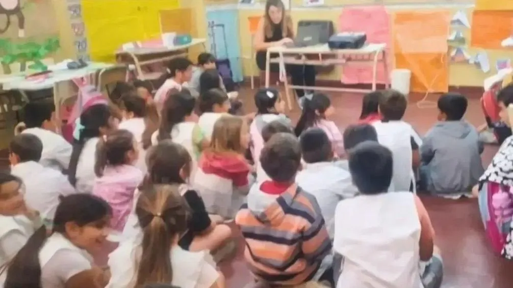 Visita de la ONG Sapaab a la Escuela 18