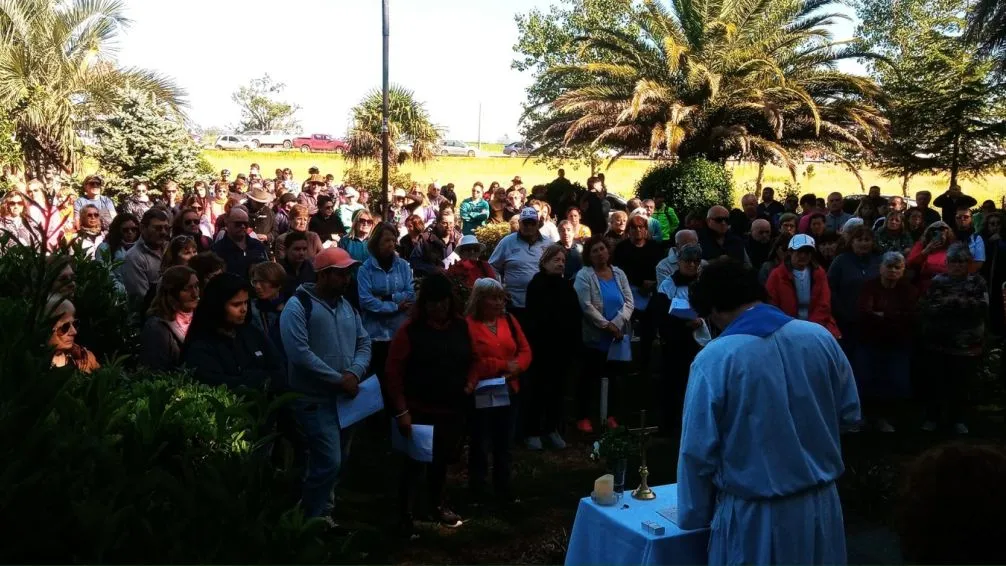 Se realizó la tradicional procesión al Monte de los Recuerdos