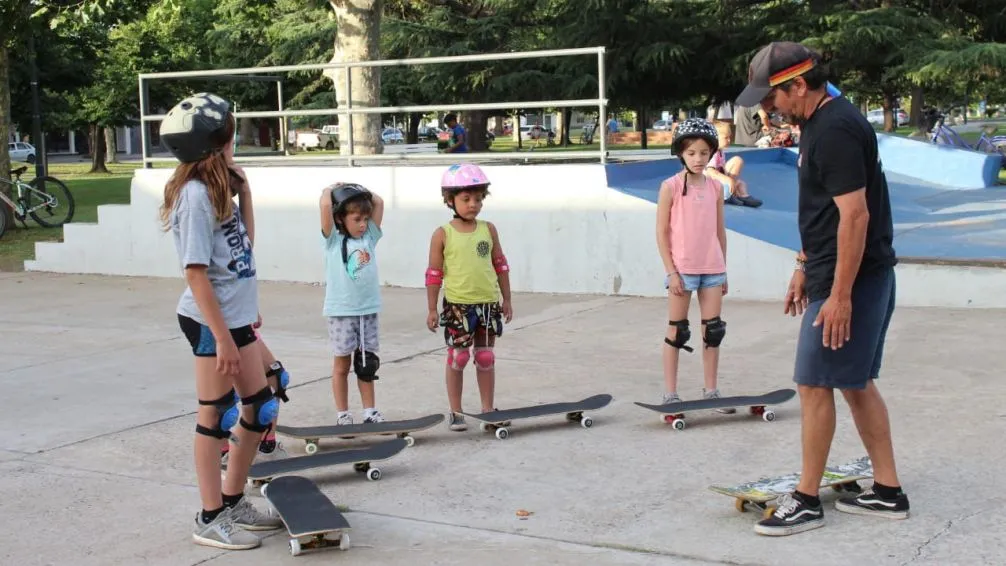 Se realizó la primera clase demostrativa de la Escuela Municipal de Skate