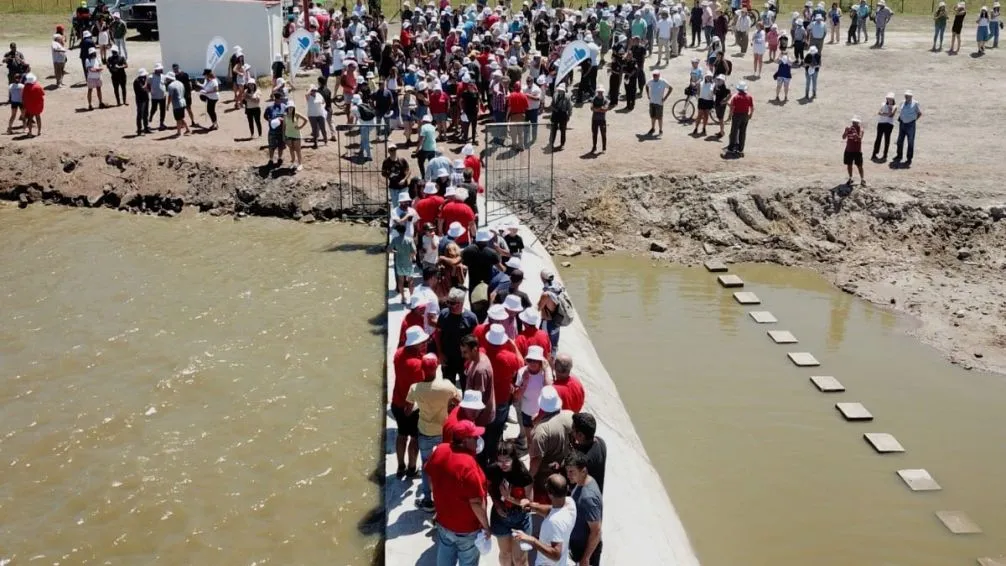 Día soñado en la inauguración oficial de la compuerta