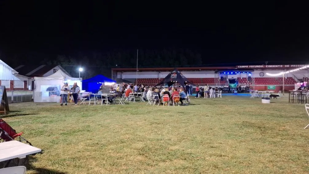 Se desarrolló la primera jornada de la "Fiesta de la pizza en Bolívar"