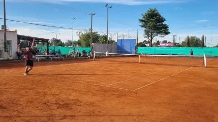 Con el retorno de algunos "históricos", Clay Tennis desarrolla un muy buen torneo de Segunda que hoy finaliza